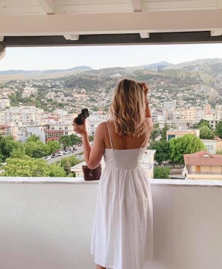 Novi'S Luxury Apartment 1 Gjirokastër Buitenkant foto